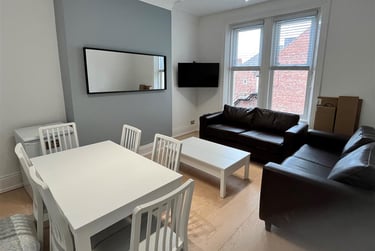 5 bed house, St. Georges Terrace, Jesmond, Newcastle, NE22DL - Image 1